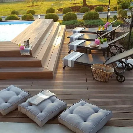 Sessa Villa *