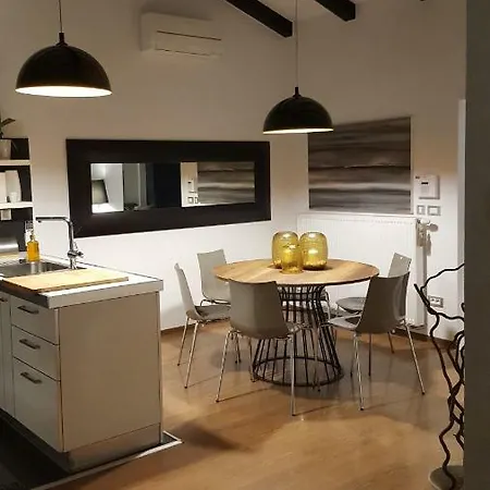 Sessa 别墅 罗维尼